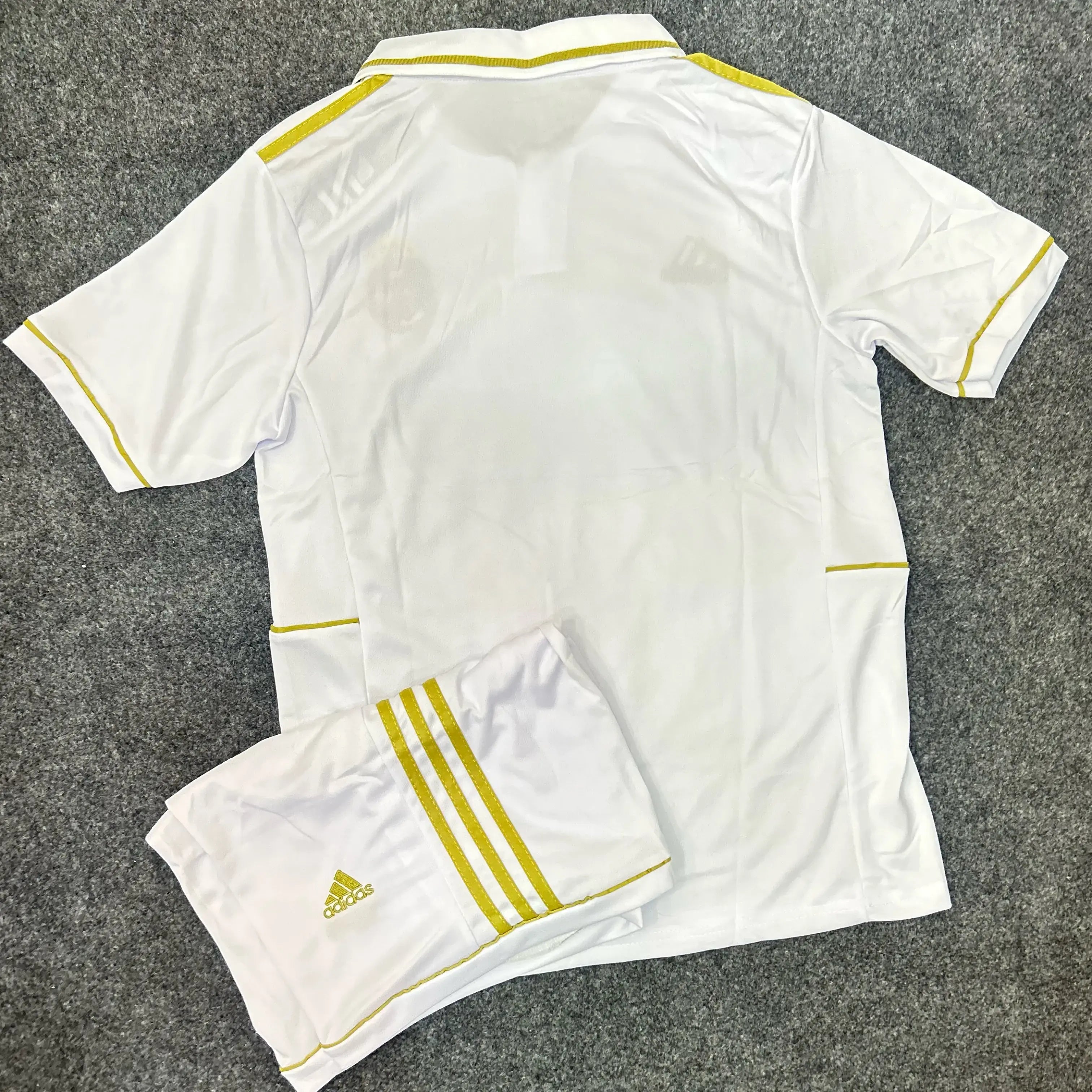 REAL MADRID HOME 2011/12 OFFICIAL RETRO KIT