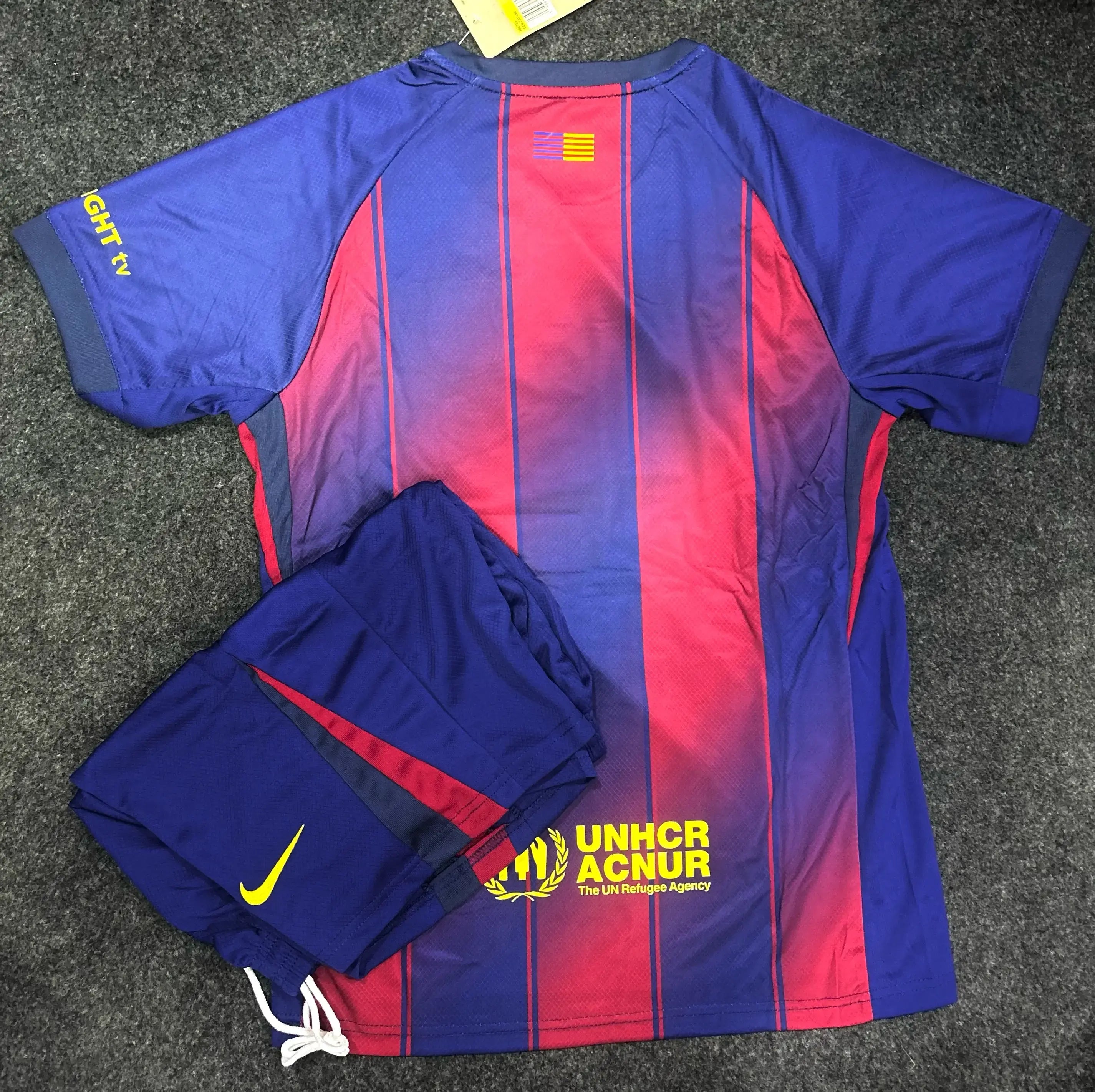 BARCELONA HOME 2025/26 OFFICIAL KIT